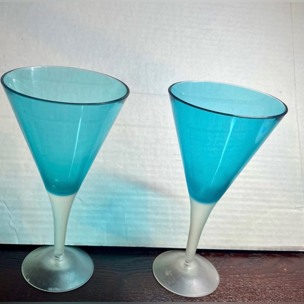 (2) LARGE RARE (VINTAGE) PLASTIC MARTINI GLASSES - IRIDESCENT TURQUOISE BLUE